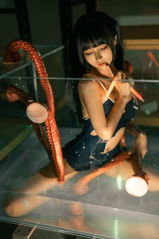 蠢沫沫 - 深渊 [17P/295M]