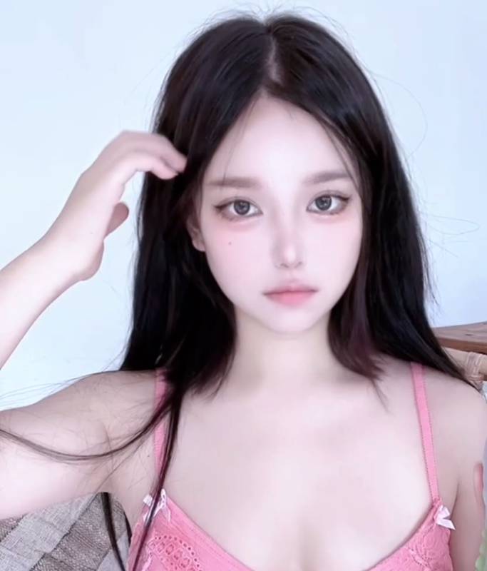 极品反差网红-欲梦-粉红情趣装 [3p/1v/899M]