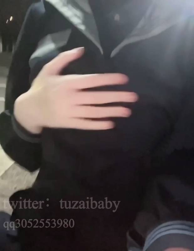 tuzaibaby-马路露出jk [1V/452M]