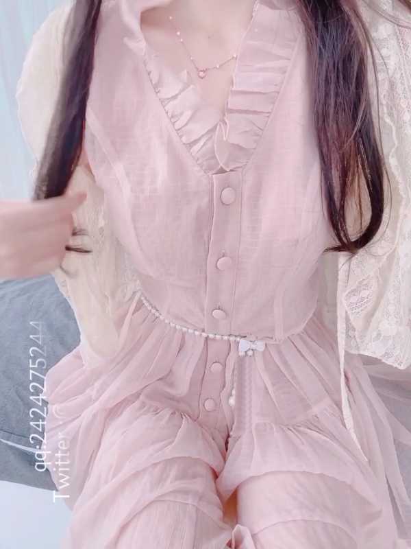 芋圆呀呀 粉色淑女连衣裙 [1V/1.53G]