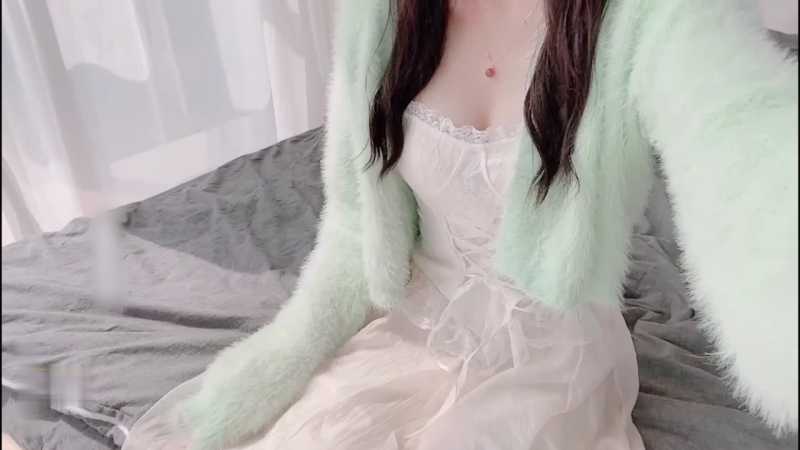 芋圆呀呀 绿色毛衣仙女裙 [1V/617M]