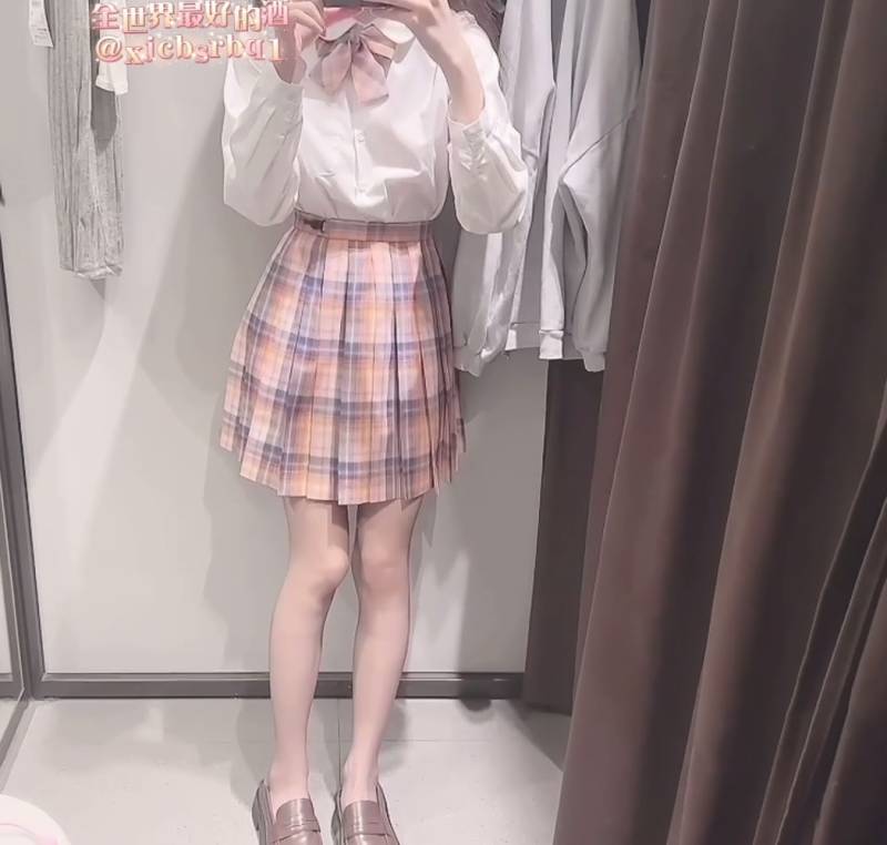 全世界最好的酒 -试衣间 [1V/1.21G]