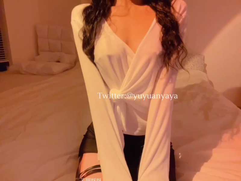 芋圆呀呀 纯欲白衫 [1V/1.02G]