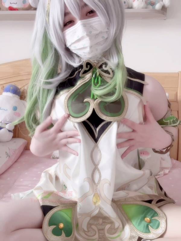 软萌兔兔酱- 小草神 (74p/1v/856M]