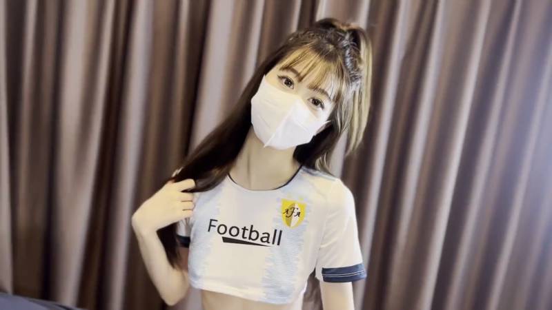 cola酱 -足球运动宝贝 [1v+379M]