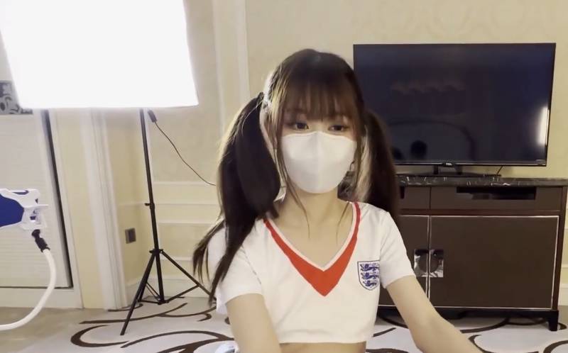 cola酱 -你的极品足球宝贝 [1v/418M]