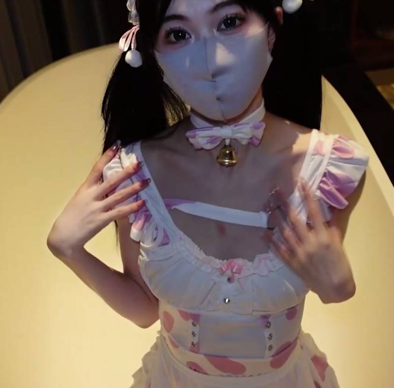 cola酱 -可爱的女仆 [1v/701M]