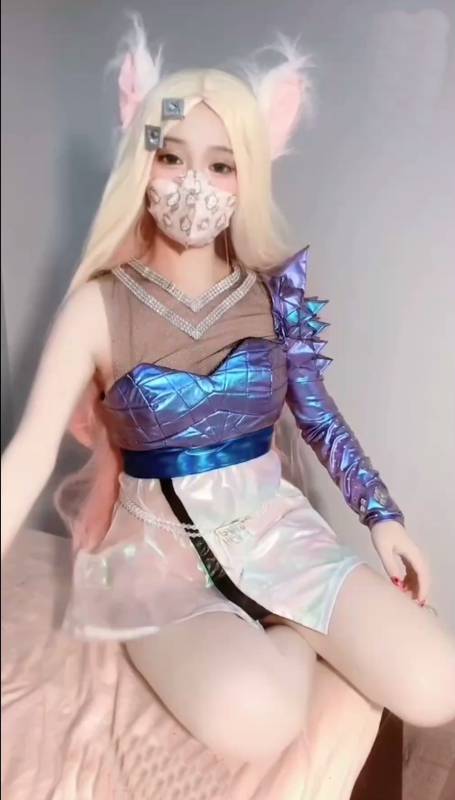 超可爱人气网红-欲梦- 白丝狐狸姐姐 [1v/325M]