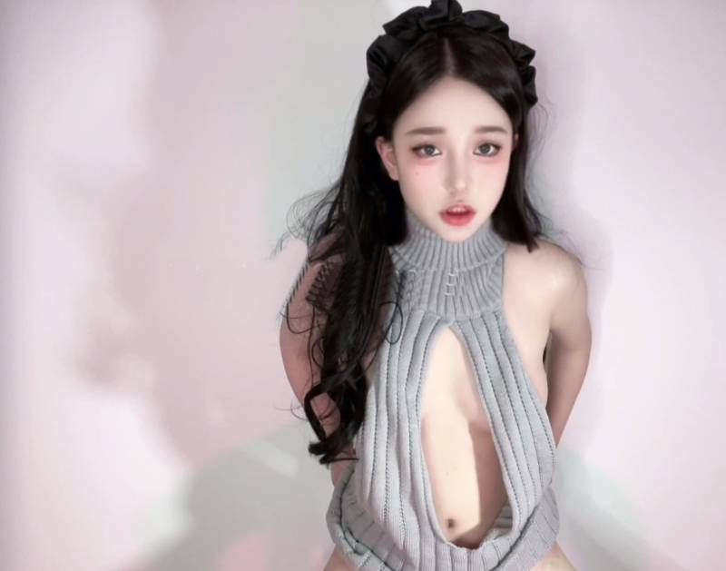 超可爱人气网红-欲梦-灰丝毛衣4合1 [4v/485M]