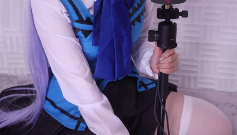 rizunya 最新ASMR福利蓝丝巾白丝袜 [1v/577M]