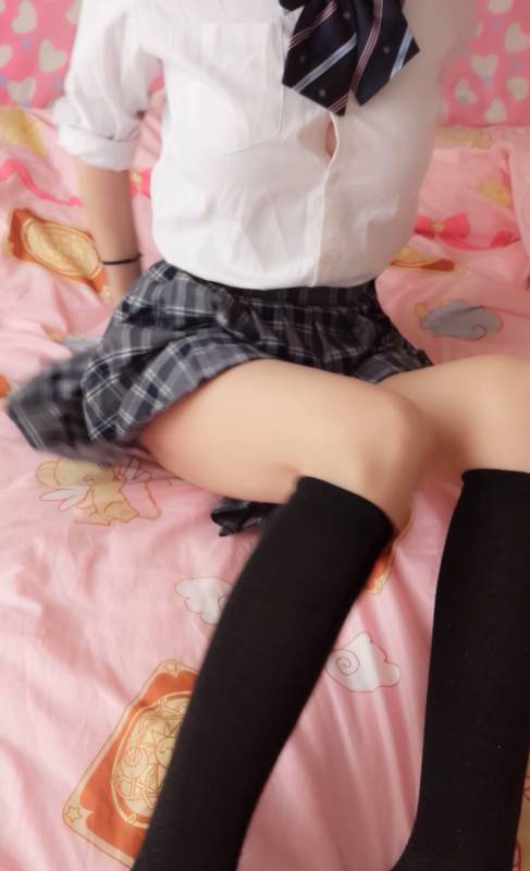 萌白酱- jk学妹 [32p+5V+1.05G]