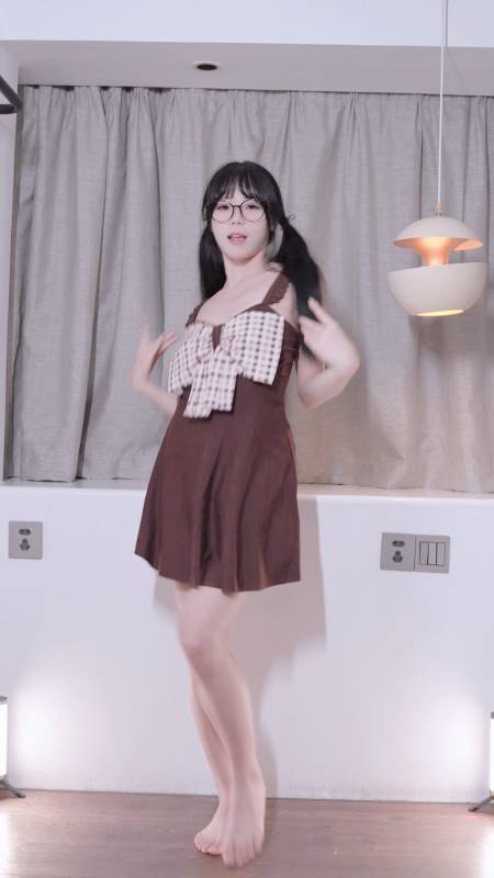 咬一口兔娘 -盒岛奖励400-800原版合集 [5V+1.60G]