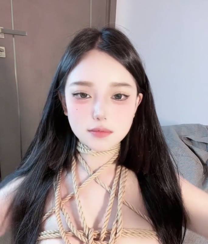 欲梦 -黑丝绳艺束缚 [4v+666M]