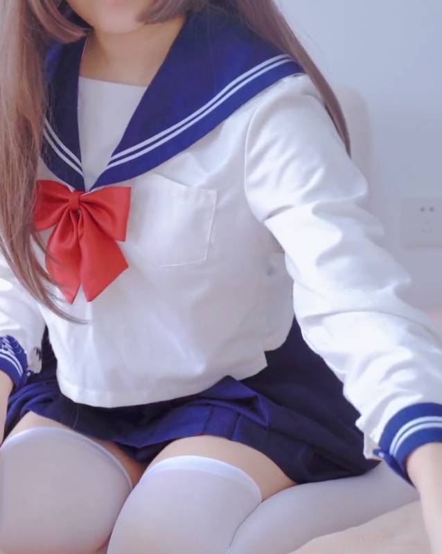 MeeHuTao – 白丝水手服的学妹 [2V+1.48G]