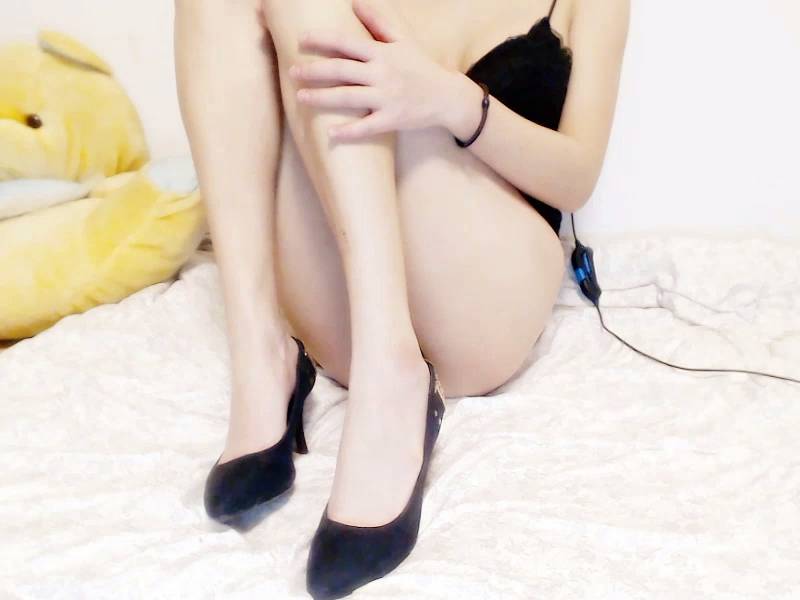 麻酥酥哟 - 吊带高跟鞋 [1v+370M]