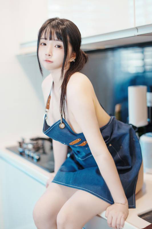 落落Raku - 你的厨娘 [72P+595M]