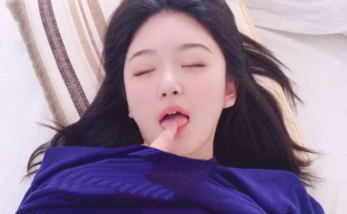 微密圈流出同学聚会再遇初恋旧情复 [1v+360M]