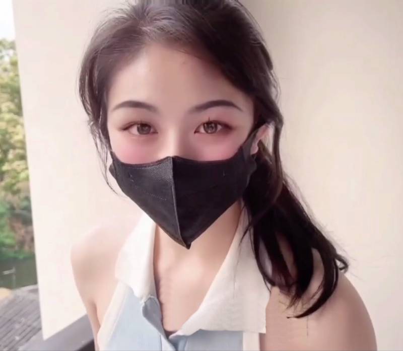 不见星空-爱运动羽毛球女神 [1V+1.92G]