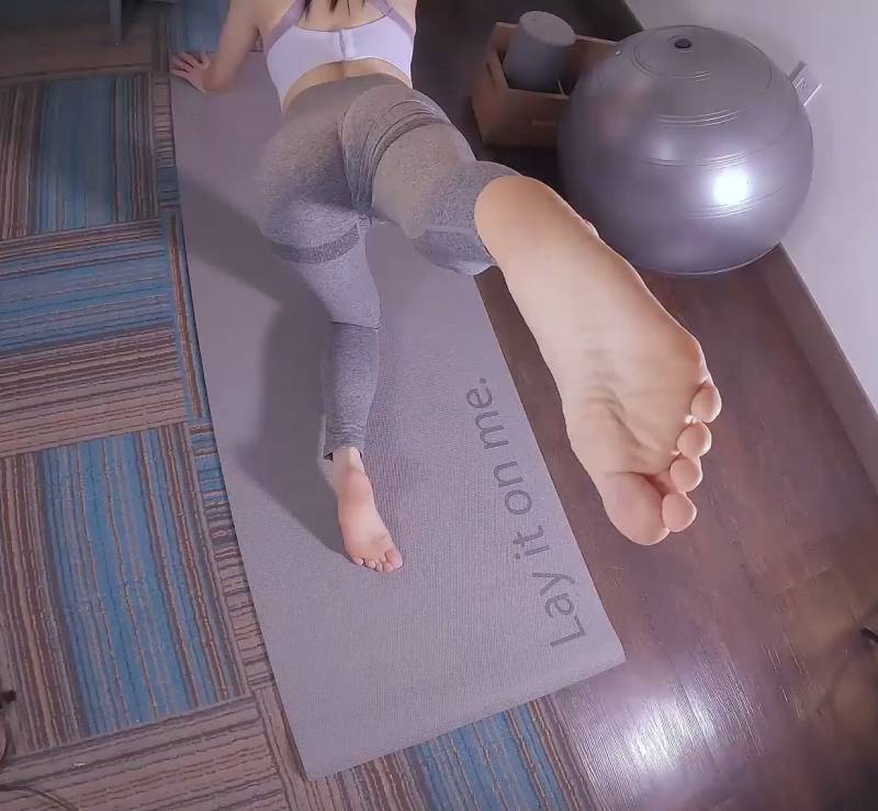 小水水-上瑜伽课的快乐 [1V+602M]