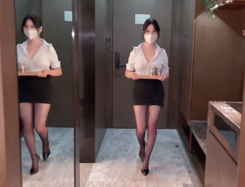 唯美女神 狐不妖 优雅气质的女秘书 [1v+1.01G]