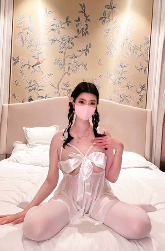 唯美女神 狐不妖 白色蝴蝶结 [1V+155M]