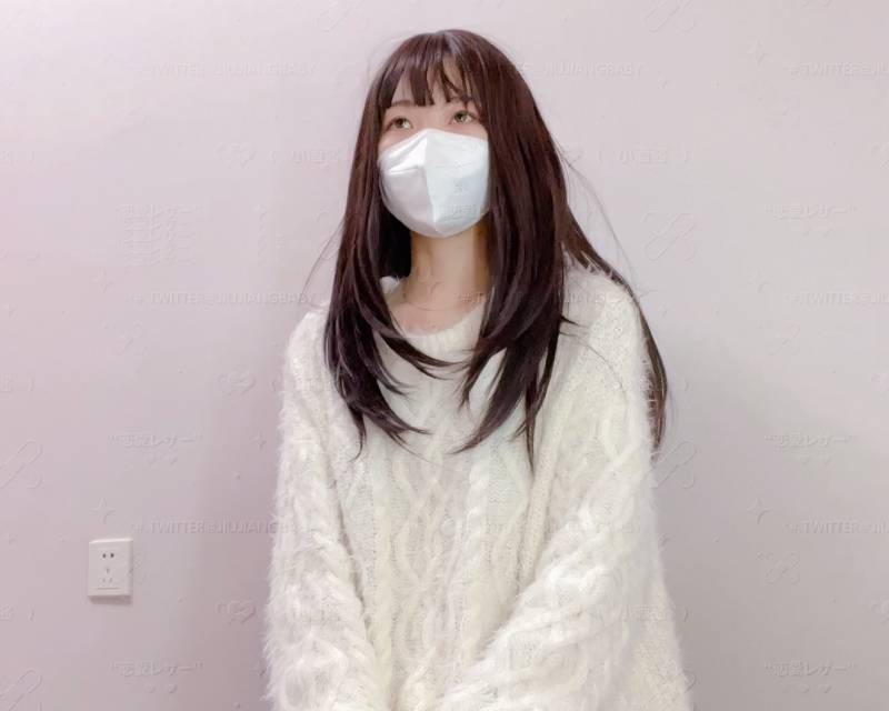 米娜学姐 小酒酱 - 蝴蝶结情趣水手服 [13P/1V/962M]