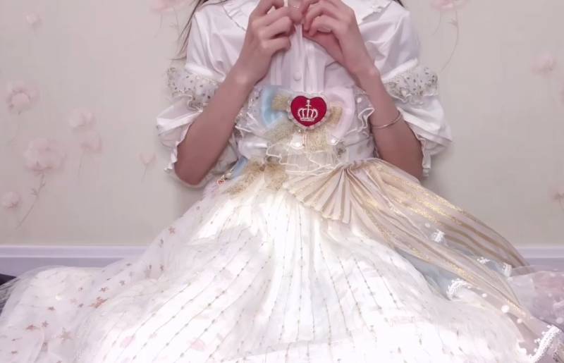 米娜学姐 小酒酱 -学姐的雪白公子裙 [1v+164M]