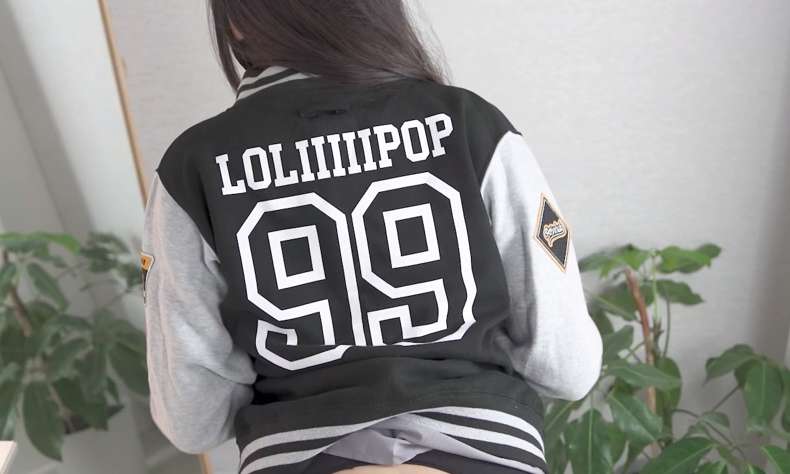 下面有根棒棒糖-邻居竟是我心中女神 [1v/1.05G]