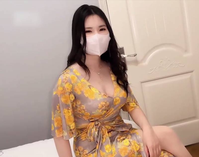 唯美女神-狐不妖-黄色战袍 [1V/936M]