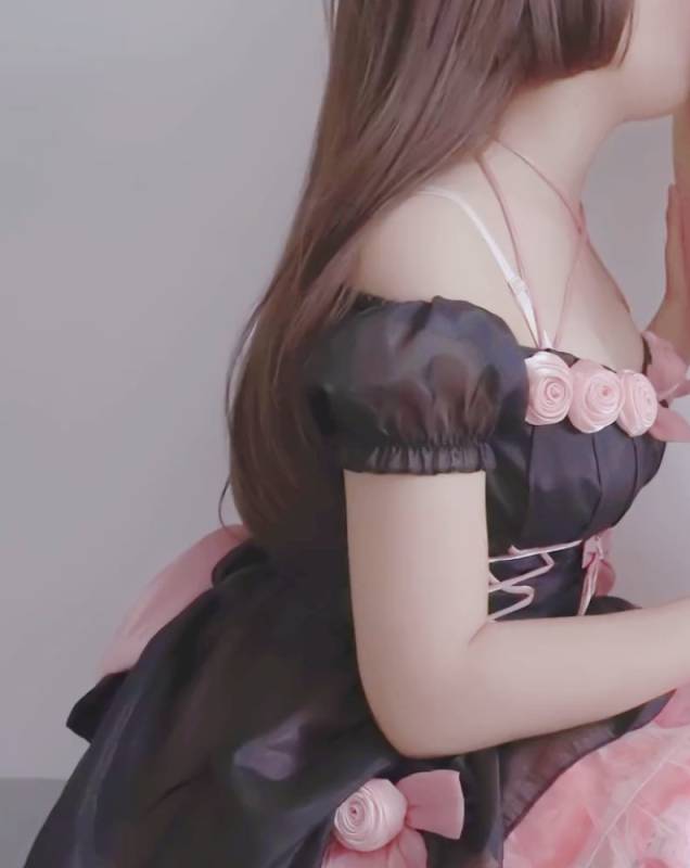 米胡桃 meehutao -黑粉玫瑰 洋装LO裙 [1V/216M]