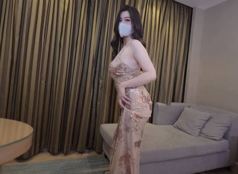 极品御姐-狐不妖-黄色亮片礼裙 [1V/456M]