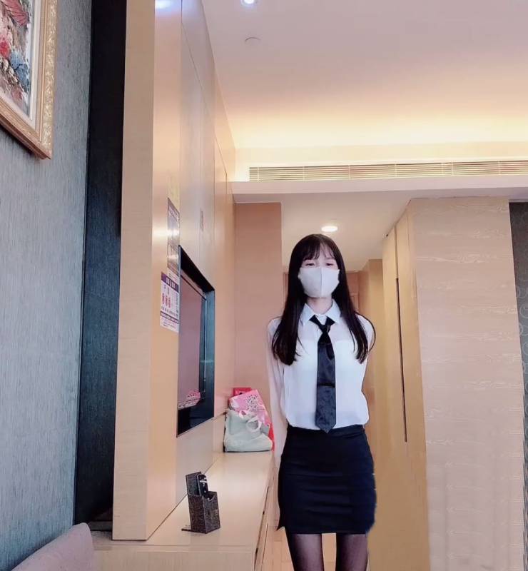 粉色情人 - 小秘书 [1V/571M]