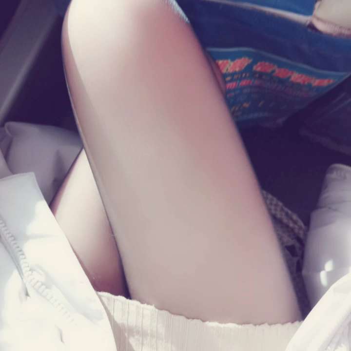 私人玩物 - 公交车露出 [15P/8V/523M]