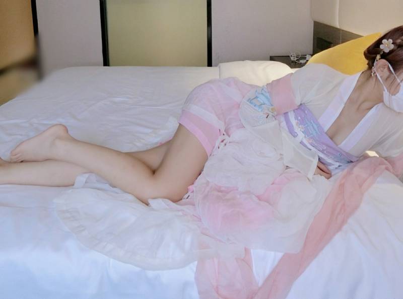 洛美 -漂亮的汉服装 [22P/1V/780M]