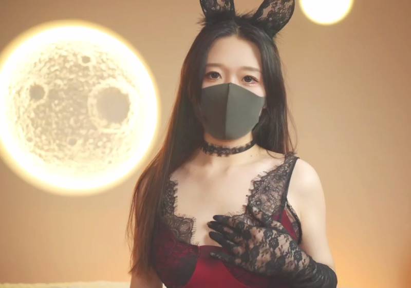 桥本香菜 - 圣诞特辑  圣诞老人送来的许愿丝袜礼物 [1V/802M]