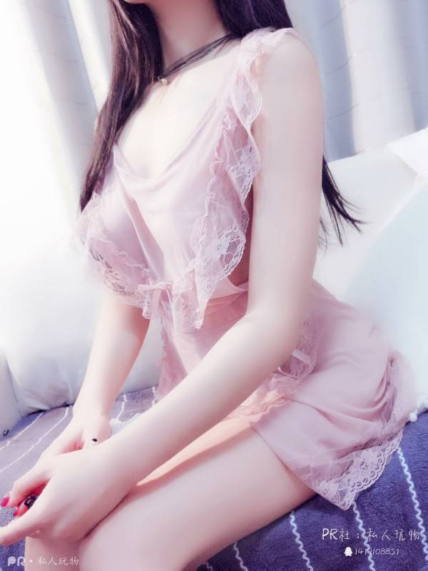 私人玩物 -粉粉哒的一天 [34P/4V/89M]