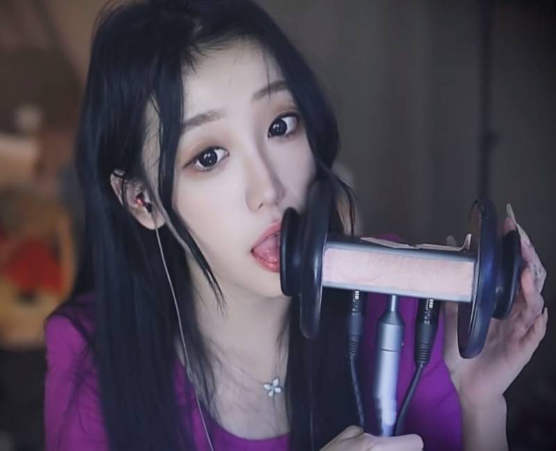 酥酥学姐 -ASMR福利舔耳 [2v/179M]