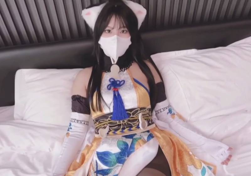 清纯妹妹-小敏儿-性感黑丝胡桃 [1V/2.49G]