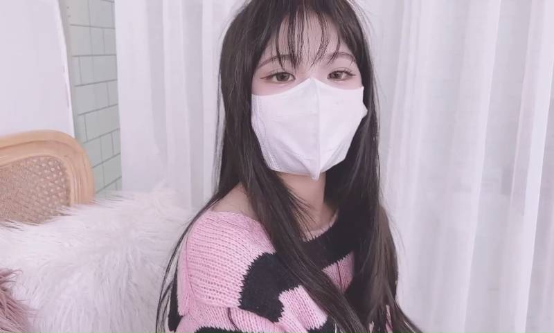 清纯妹妹-小敏儿-毛衣学妹庆生 [1V/699M]