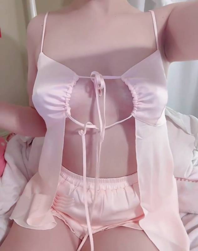 粉嫩妹子-shybabybun-新-小合集 [7P/5V/313M]