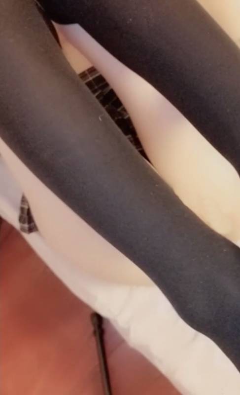 私人玩物 -黑丝JK [1V/201M]