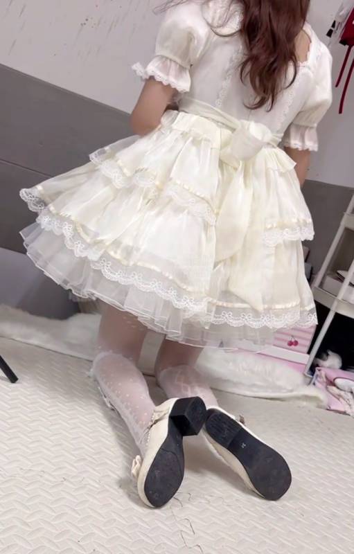 软软兔 -白色洛丽塔 [1V/329M]