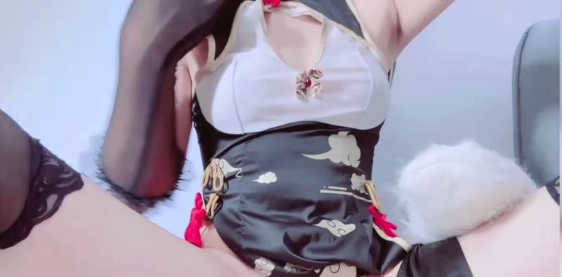 极品妹子 花菜 -申鹤同人旗袍  [1V/104M]