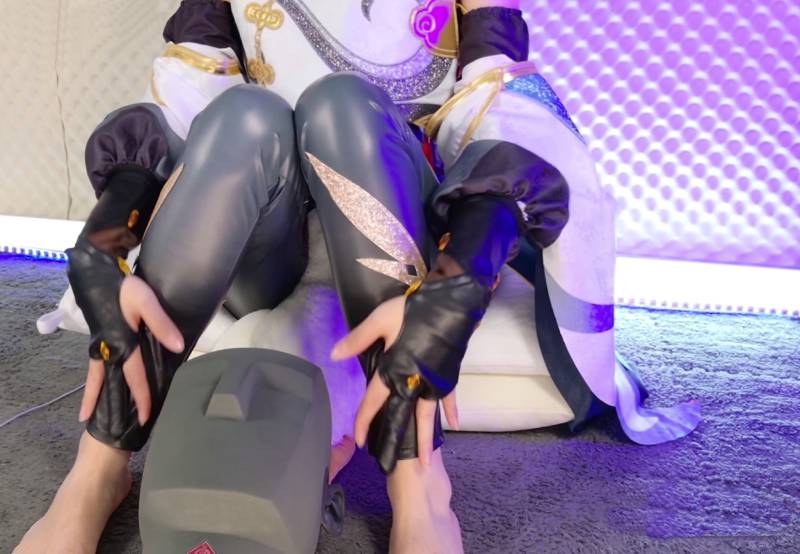 梵拉 1月申鹤cos 果足按摩你的耳朵 [1V/2.21G]