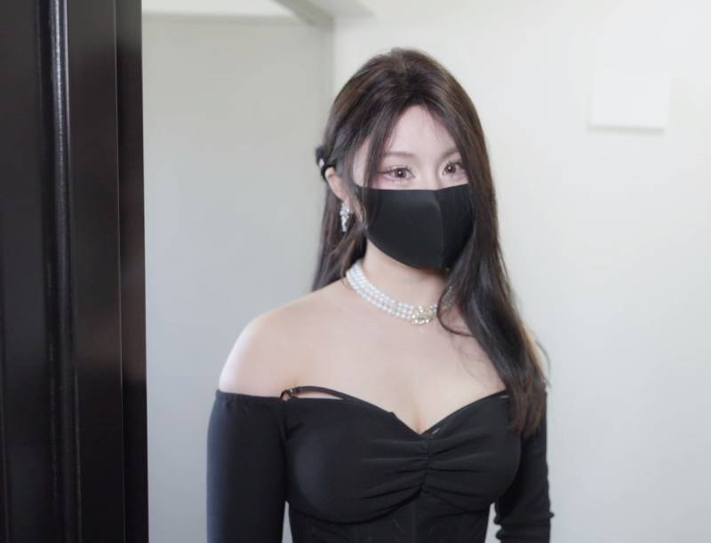 nana 娜娜 -24.3.11-日理万机女房东 [1V/3.42G]