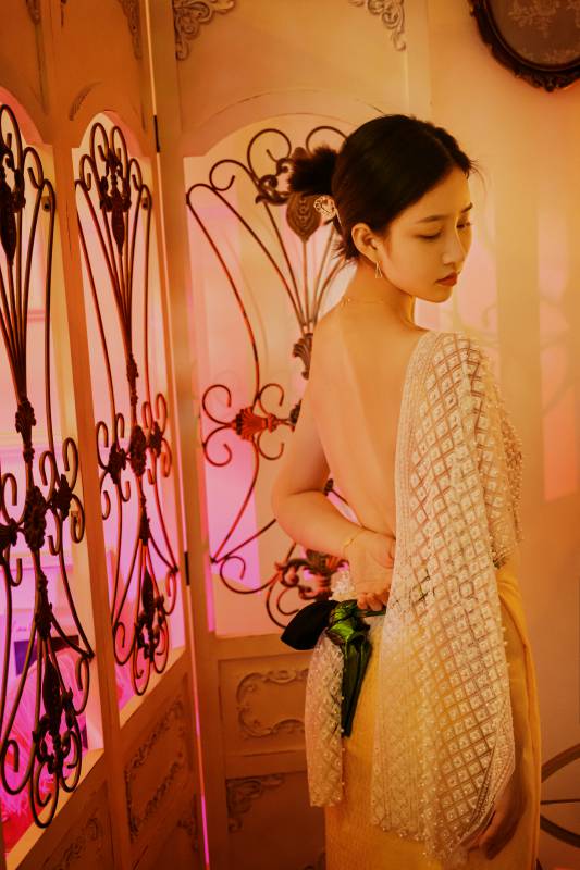 年年 - 玉兔公主 [43P/354M]