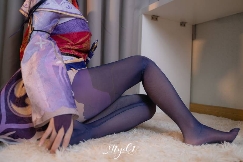 铃木美咲 (软软趴在床单上) - 想见你- 雷电将军篇 [29P/1V/1.40G]