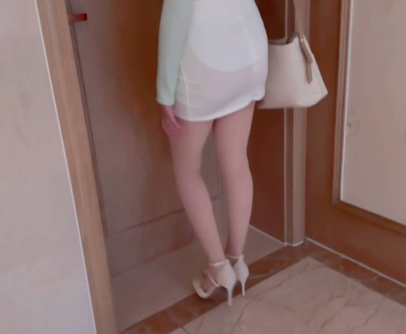 唯美女神 狐不妖 - 女主播的线下约土豪 [1v/704M]