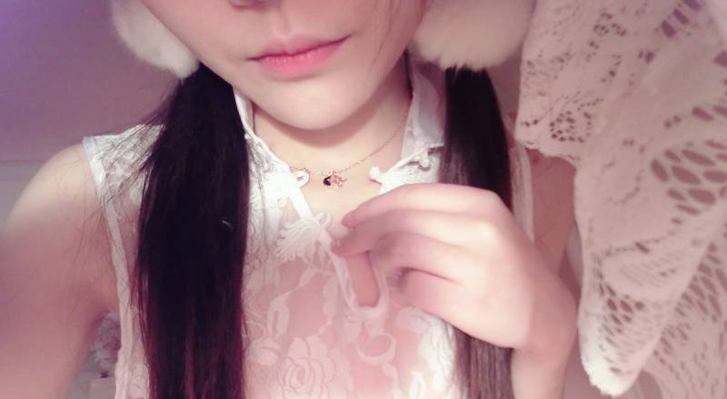 萌兰酱 萌小兔-白丝旗袍 [86P/1V/314M]