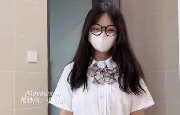 极品妹子 小欣奈-可爱JK妹妹 [1v/362M]